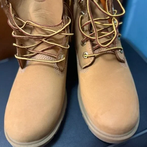 Timberland Linden Woods Bootie - NWOT - Picture 12 of 16